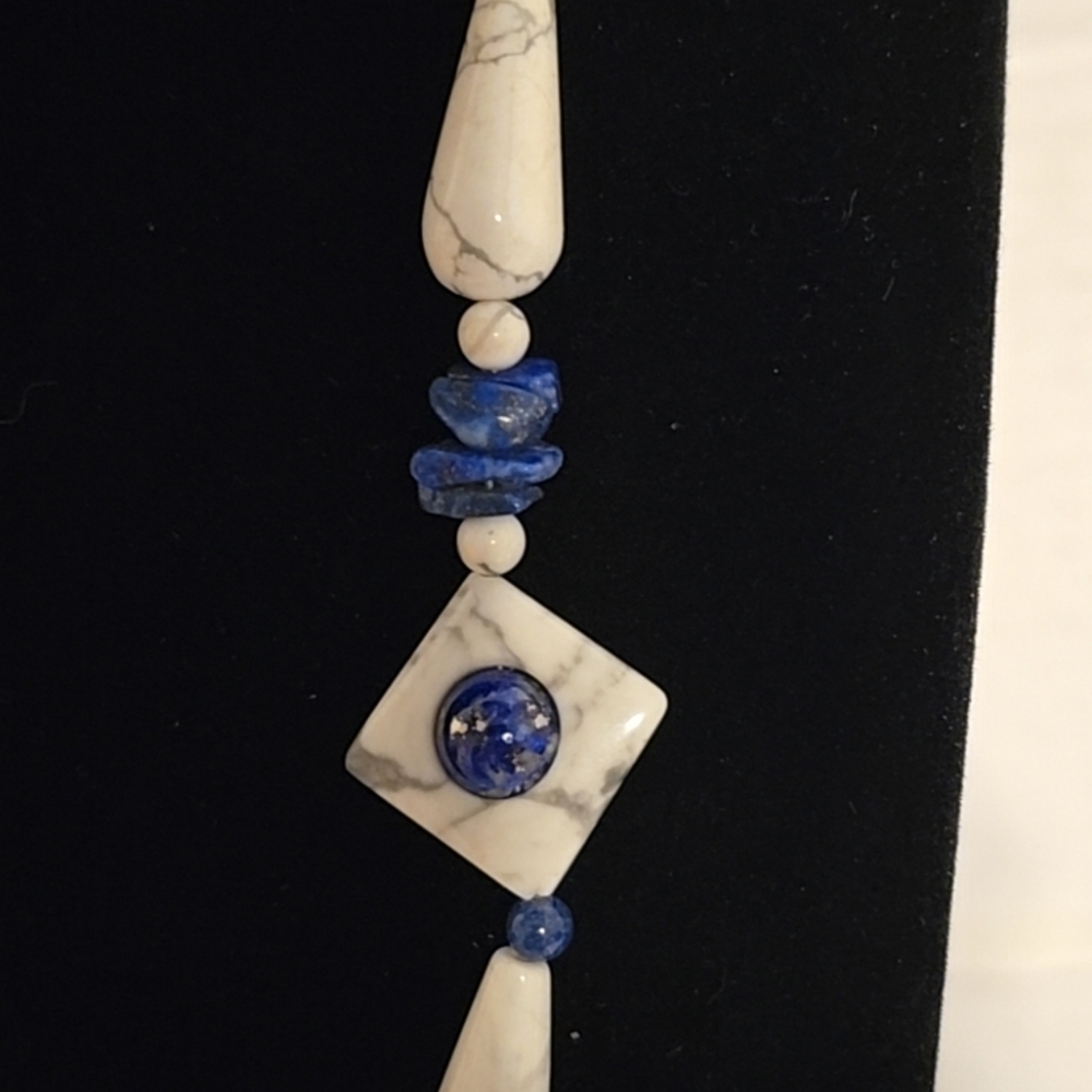 Howlite Necklace - Picture 3 of 5